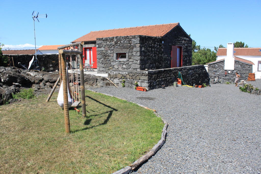 Casas Alto Da Bonanca Pensionat São Roque do Pico Rum bild