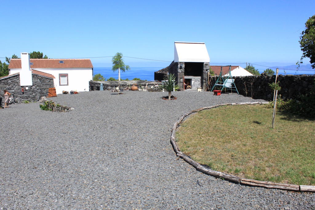 Casas Alto Da Bonanca Pensionat São Roque do Pico Rum bild